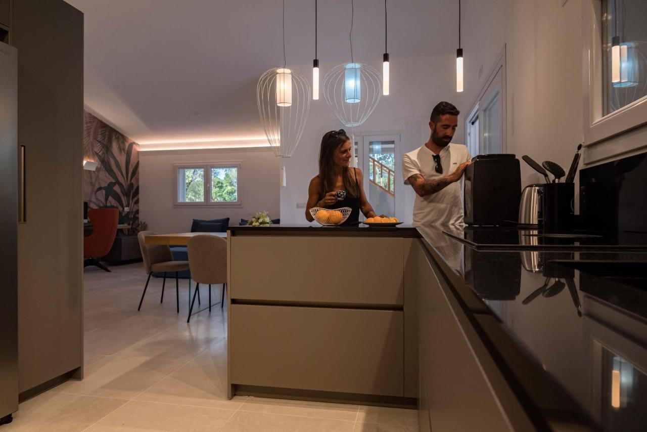 Villa Golden Root Real Estate San Teodoro  Eksteriør billede