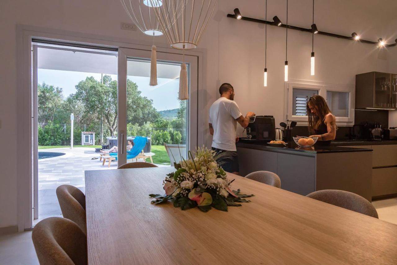 Villa Golden Root Real Estate San Teodoro  Eksteriør billede