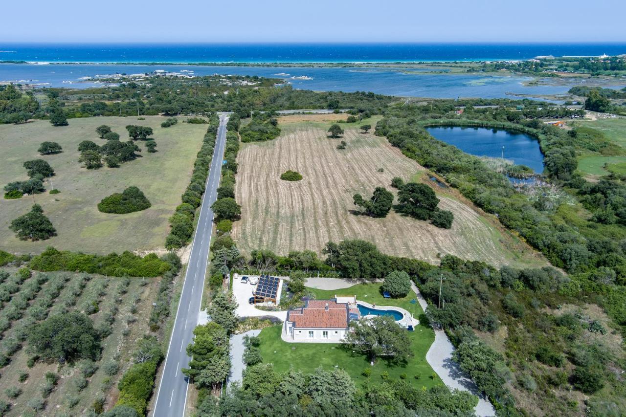 Villa Golden Root Real Estate San Teodoro  Eksteriør billede