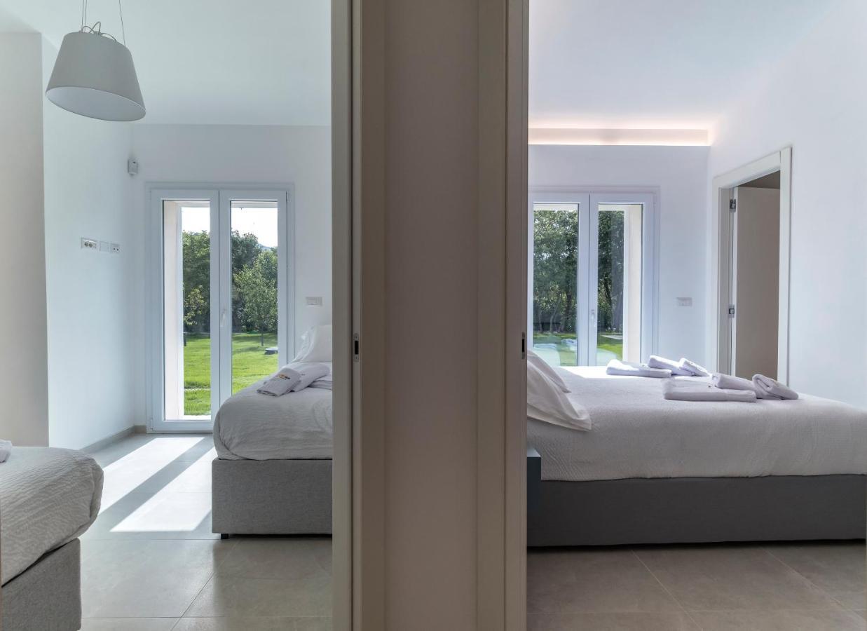 Villa Golden Root Real Estate San Teodoro  Eksteriør billede